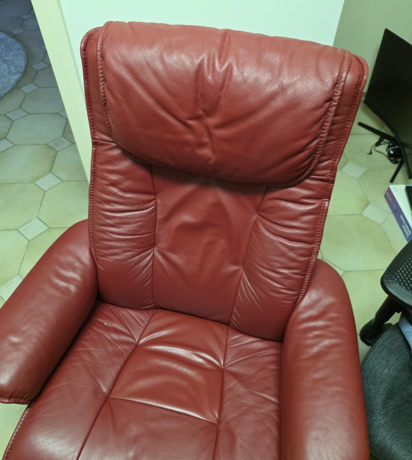 stordal fauteuil rood leder, Huis en Inrichting, Ophalen