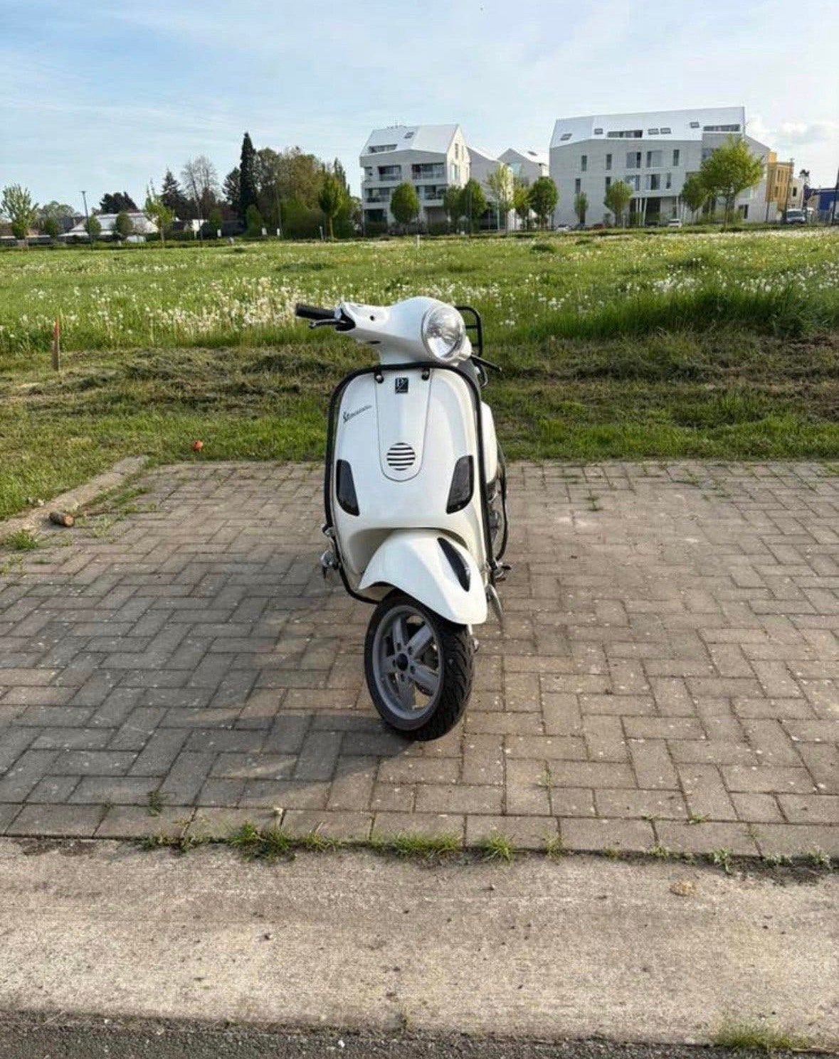 Vespa 50 cc a klasse, Fietsen en Brommers, Ophalen, Zo goed als nieuw, Vespa LX