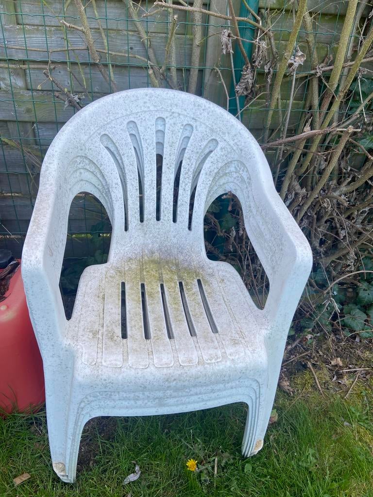 GRATIS: 4 tuinstoelen, Enlèvement, Utilisé
