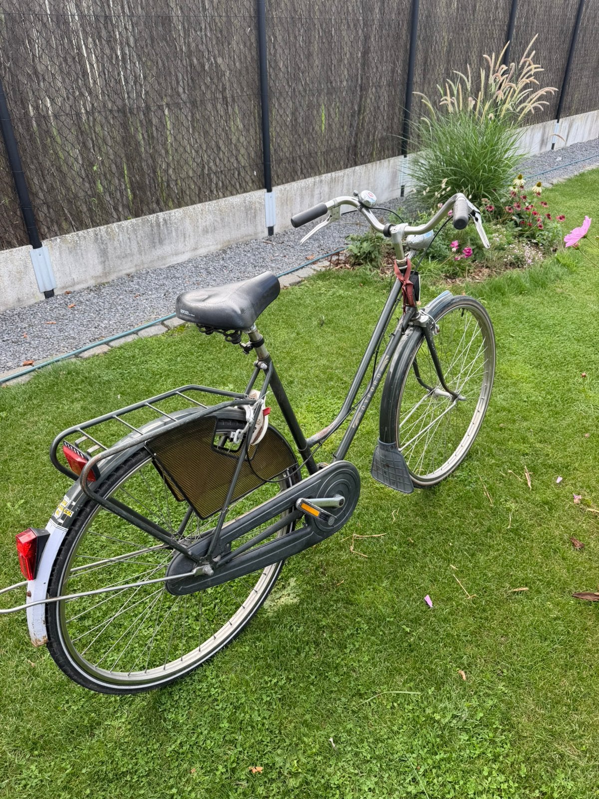 Damesfiets voor studenten, Enlèvement, Utilisé