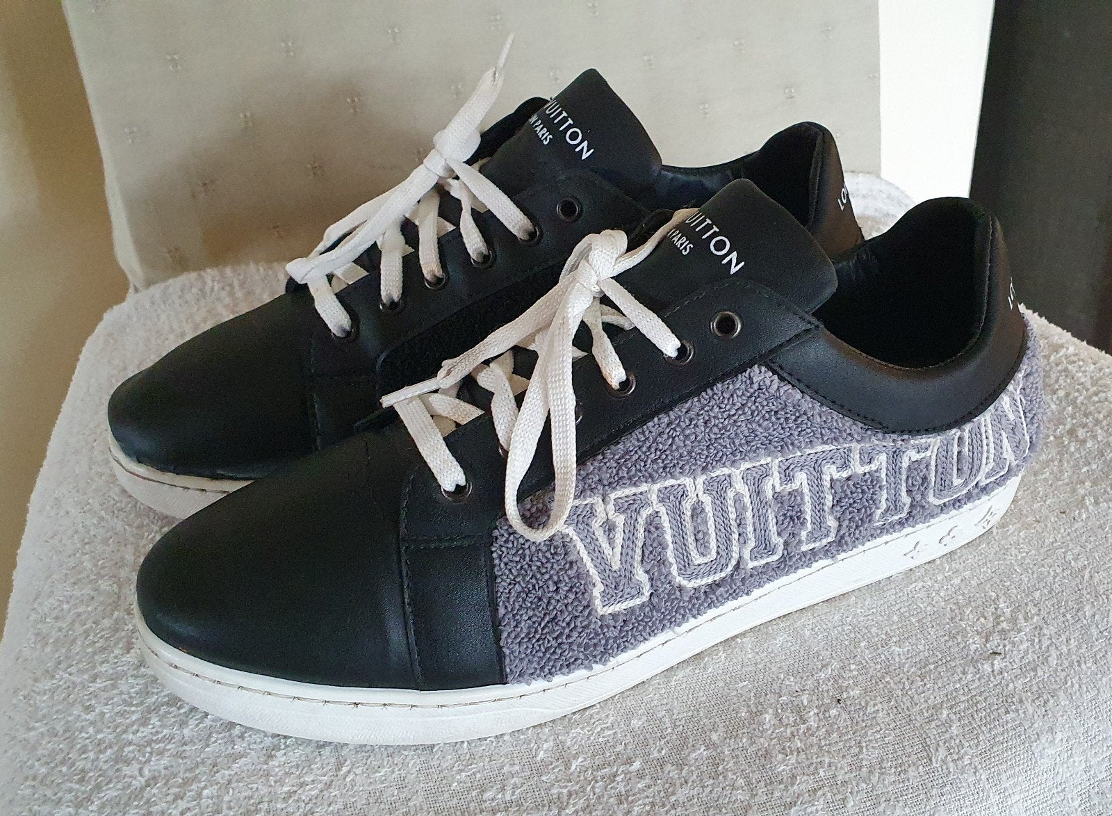 Sneakers👍TOP👍" Louis Vitton"👍m42👍, Ophalen of Verzenden, Zo goed als nieuw, Sneakers, Louis Vuitton