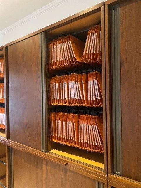 Armoire étagère classement suspendus