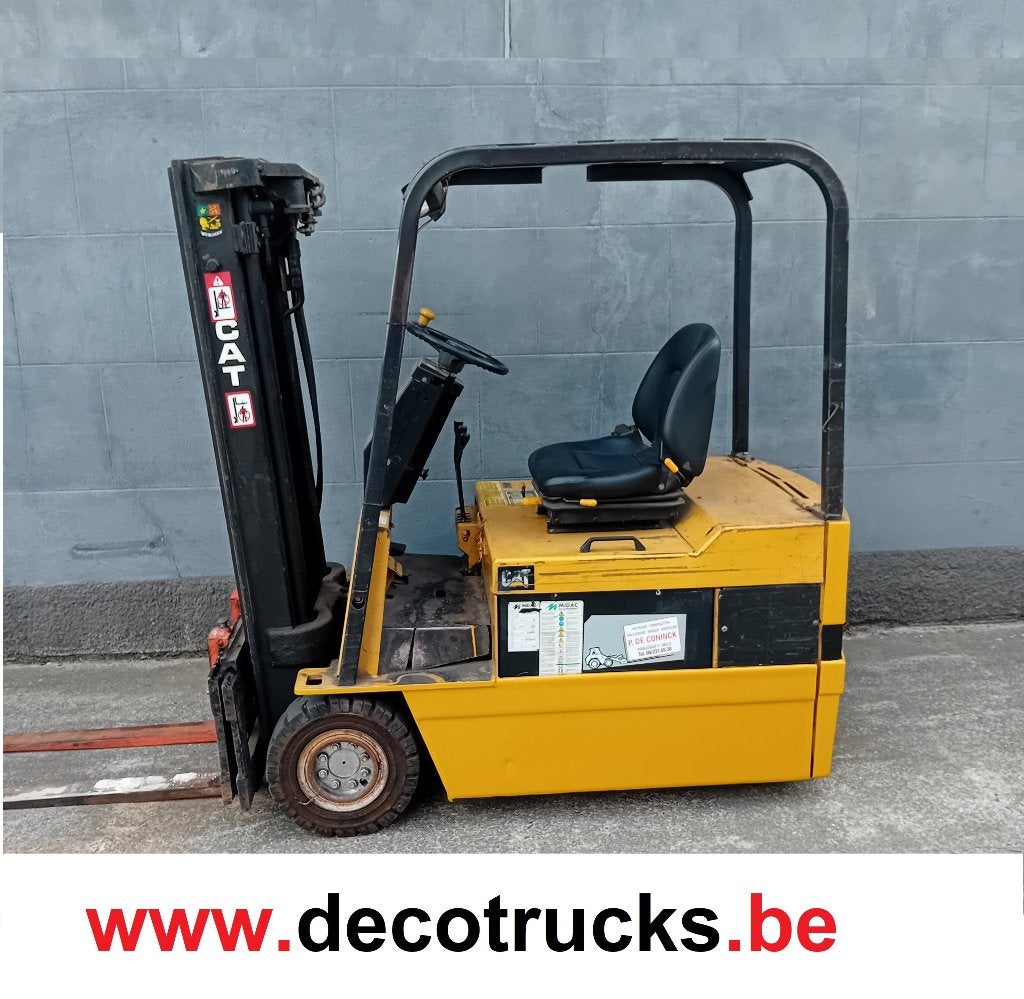 Heftruck Caterpillar 1.6 ton electro met triplexmast, Enlèvement, Utilisé