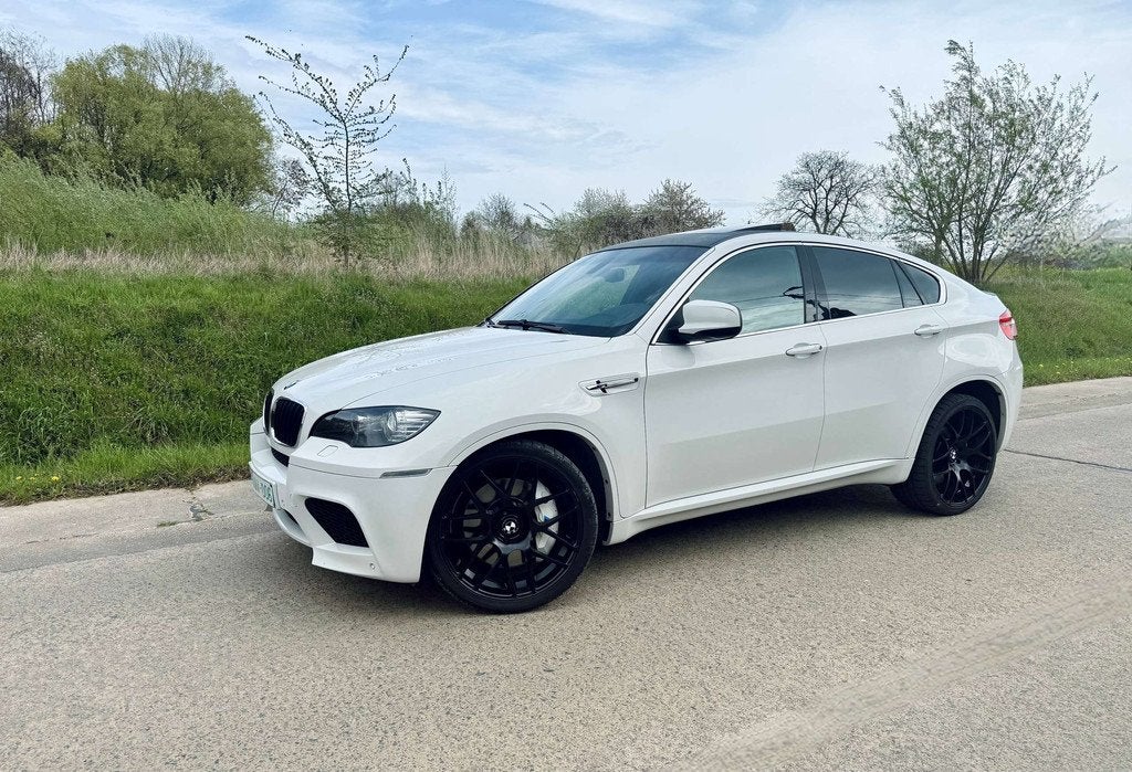 BMW X6 M Echte M , 555 pk - ZEER MOOIE STAAT - FULL OPTION -, Auto's, Gebruikt, 4395 cc, Wit, Bedrijf