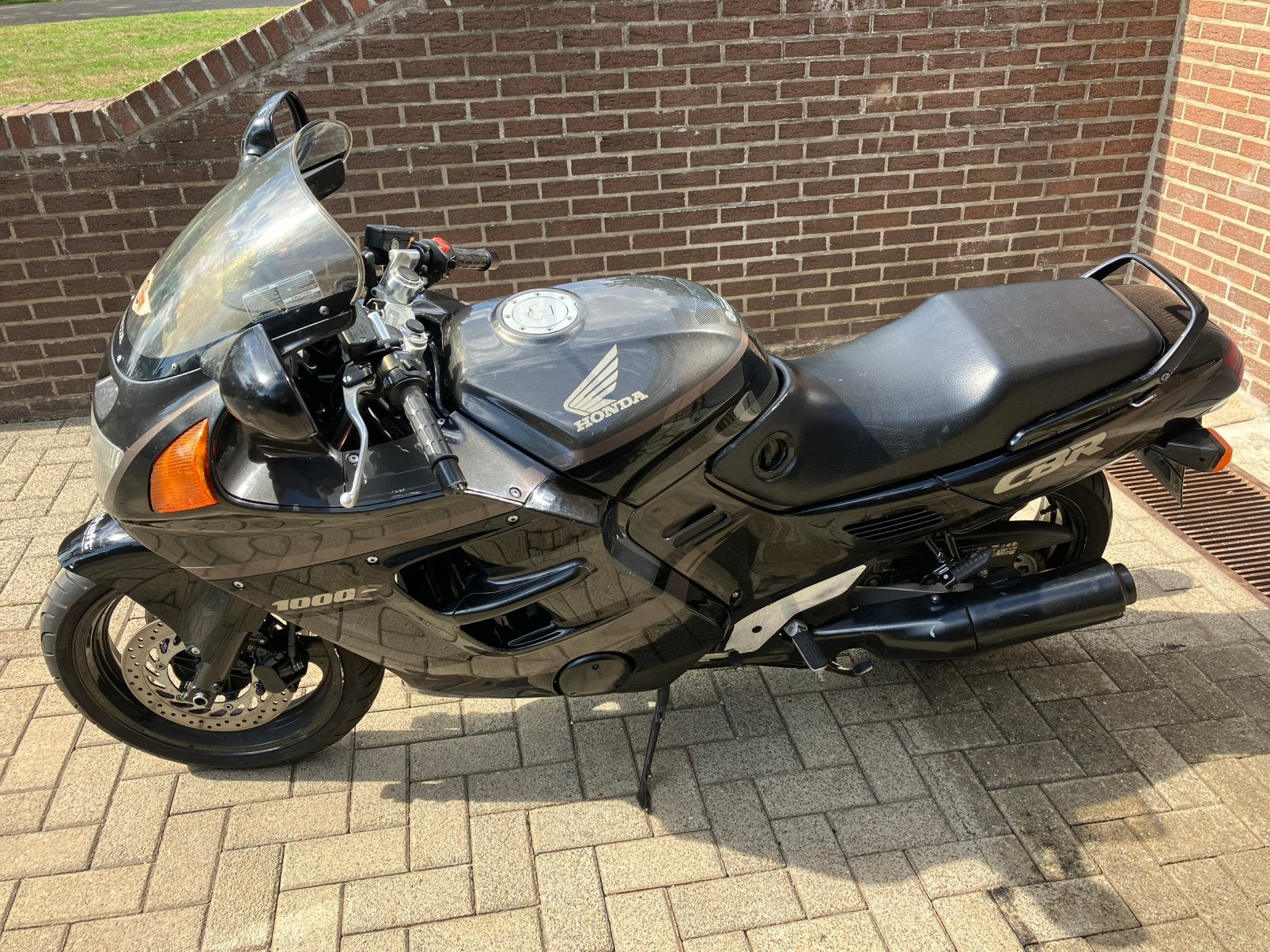 Voiture classique Honda CBR1000F, Motos, Motos | Honda, Permis Moto A, Occasion, Plus de 35 kW, Super Sport