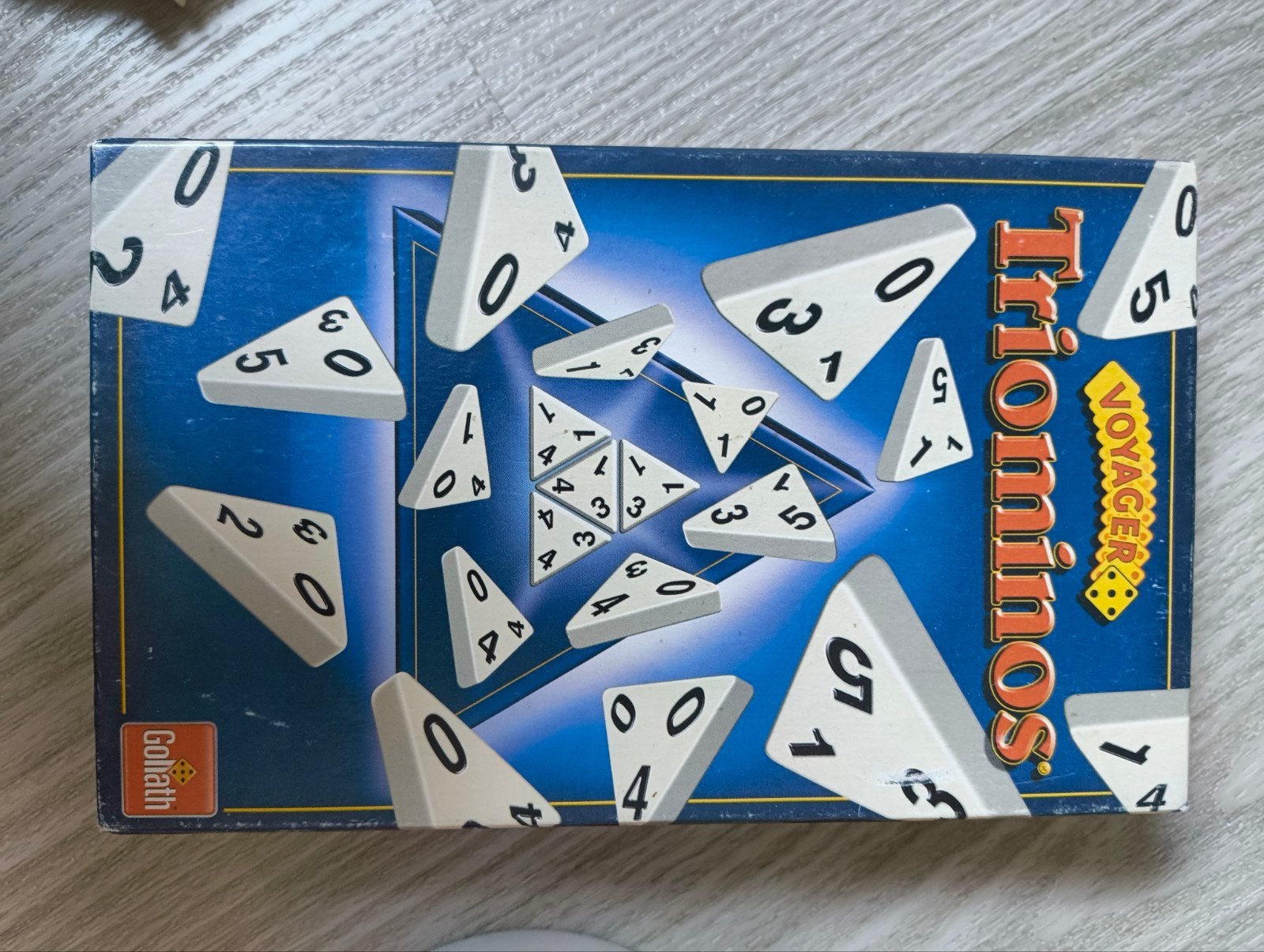 Triominos - Reisspel, Hobby en Vrije tijd, Gezelschapsspellen | Overige, Ophalen of Verzenden