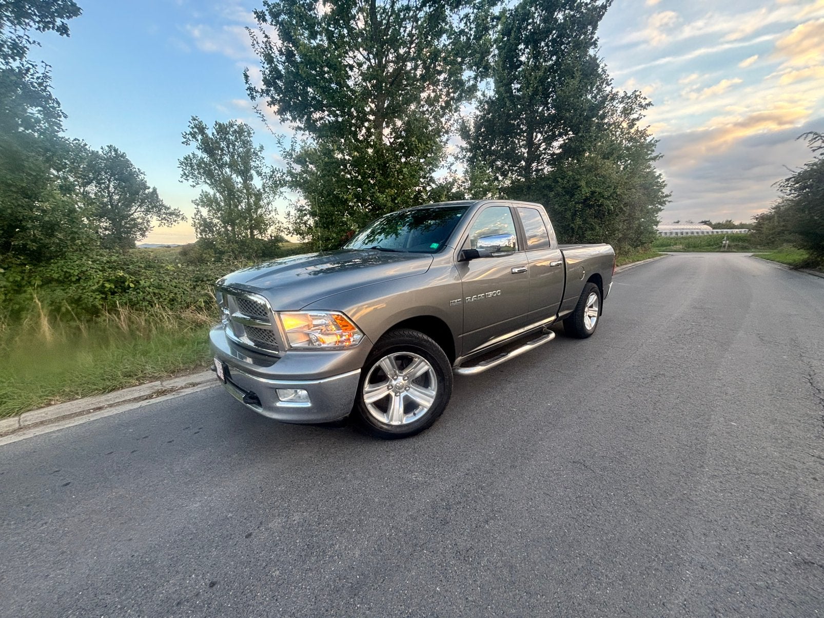 Dodge RAM 1500 Laramie 5.7 HEMI V8 4x4 LPG – gekeurd, Auto's, Automaat, 4 deurs, Leder, 5 zetels