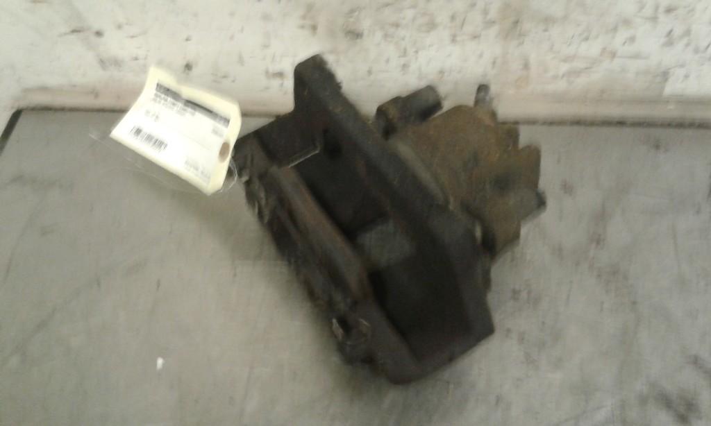 REMKLAUW LINKS VOOR ABS Volvo V70 (SW) (01-1999/12-2008), Gebruikt, Volvo