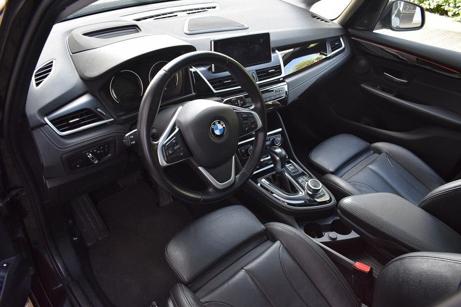 BMW 225 Active Tourer F45 - 225xe Active Tourer Luxury Line, Autos, Achat, Entreprise, Carnet d'entretien, Noir