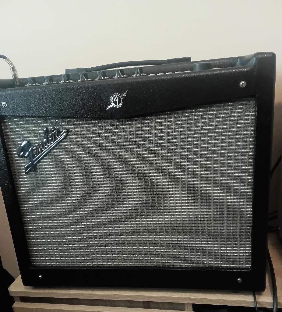 Fender mustang III, Muziek en Instrumenten, Ophalen, Zo goed als nieuw, 100 watt of meer