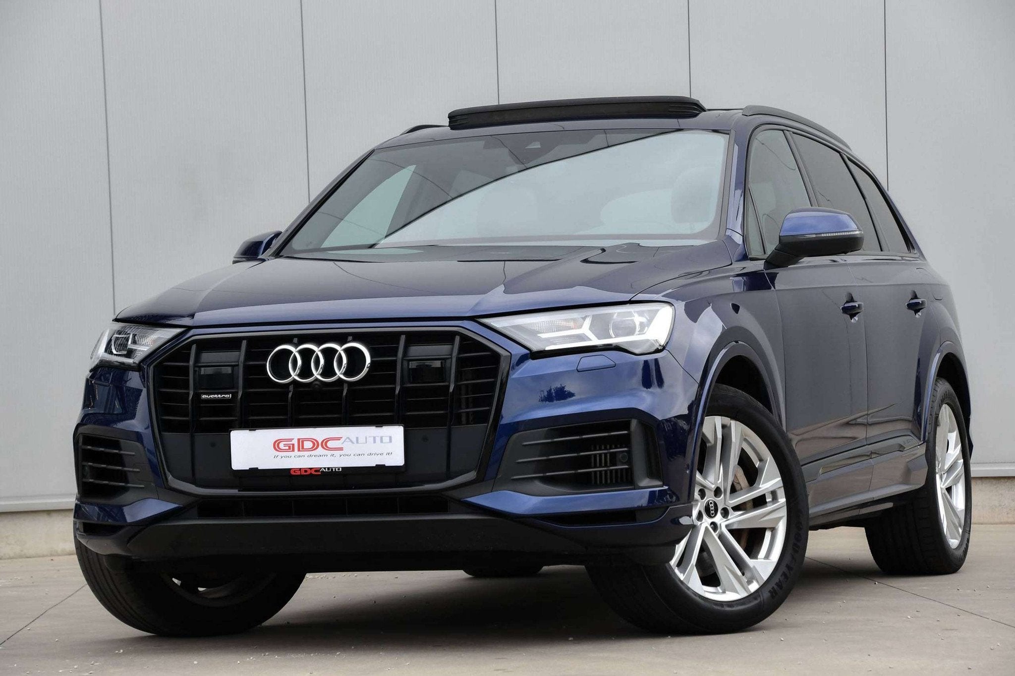 Audi Q7 Q7 55 TFSi e Quattro l Pano Dak l 360 Cam l ACC, Auto's, Gebruikt, Blauw, Leder, Bedrijf