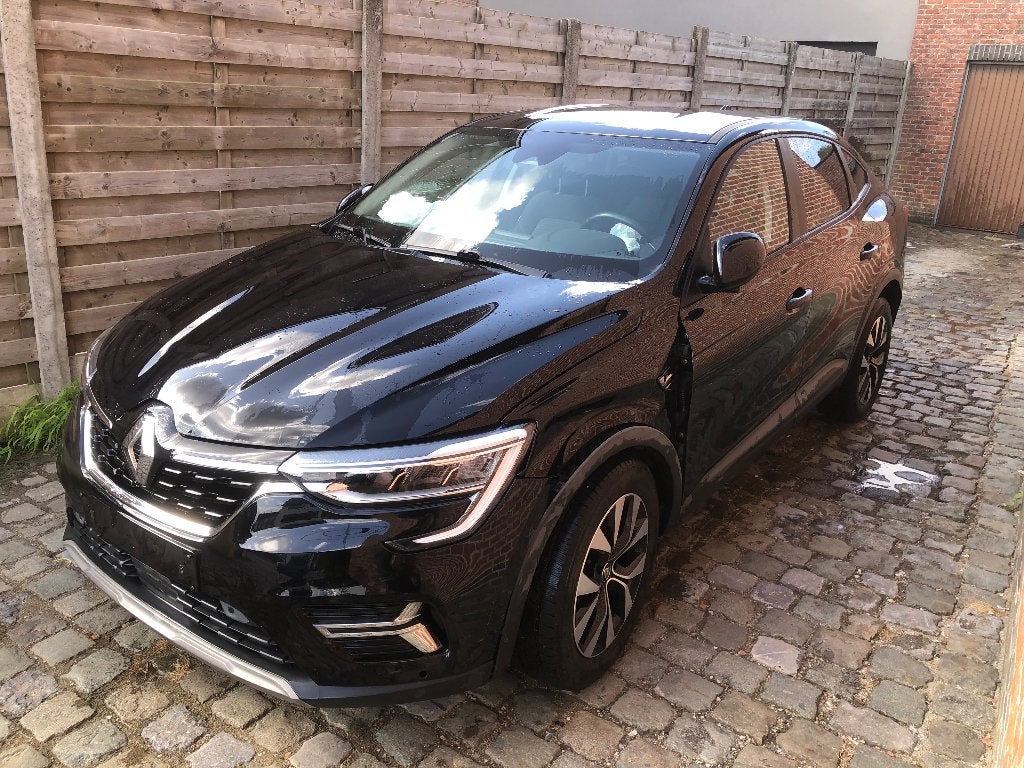 Renault Arkana 1.3TCe 2022 52.000km, Automaat, Arkana, Stof, Zwart
