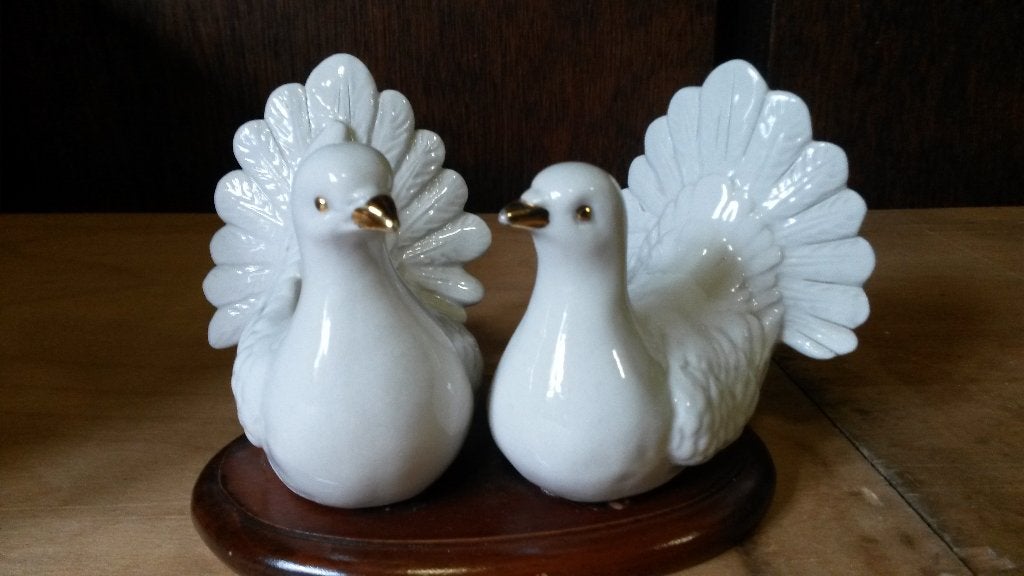 2 porseleinen beeldjes : Duifjes, Verzamelen, Ophalen, Nieuw, Dier
