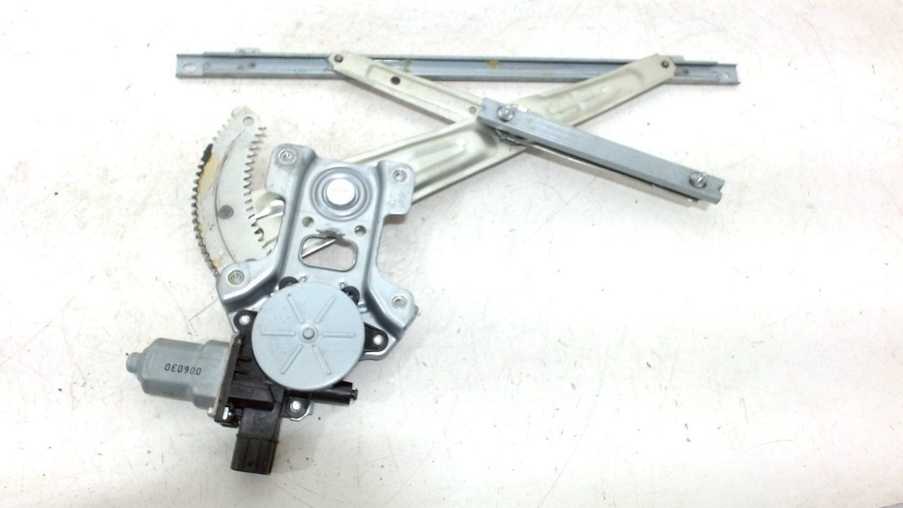 Raammechaniek elektrisch rechts voor Peugeot 4007, Onderdelen@venauto.nl, Van der Ven Autorecycling B.V., Citroën, Ettenseweg 76, 4706 PB Roosendaal, The Netherlands