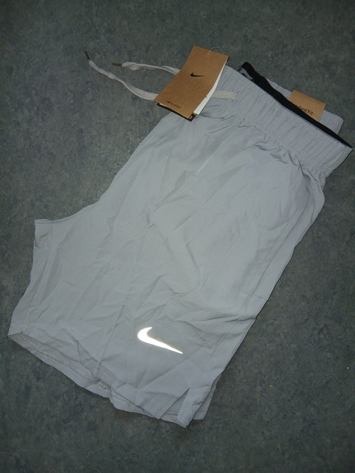 Short Nike Performance gris - taille L neuf, Neuf, Gris, Général, Nike