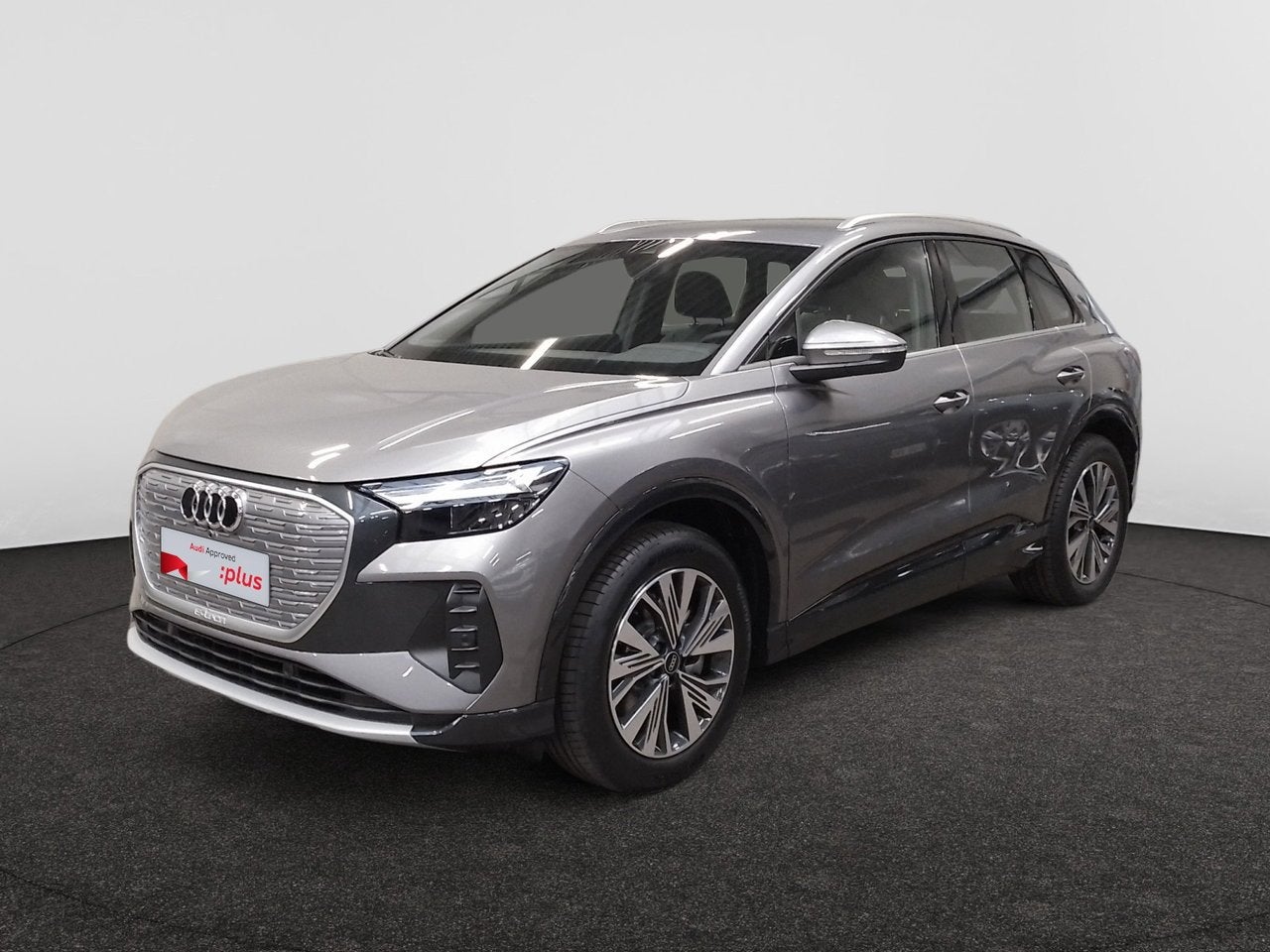 Audi Q4 e-tron Corporate 45 e-tron  210,00 kW, Auto's, Automaat, https://public.car-pass.be/vhr/e127ef83-d89a-472e-9131-5ce5647a3134