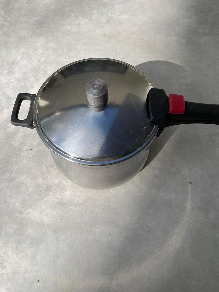 Demeyere Snelkookpan, Huis en Inrichting, Keuken | Potten en Pannen, Ophalen, Zo goed als nieuw