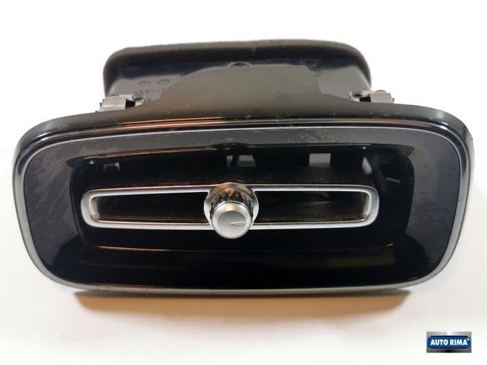 Grille aération tableau de bord d'un Volvo XC40, -, 3 mois de garantie, -, -