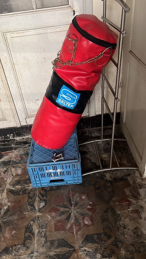 Sac de boxe Red Salter avec chaîne, Enlèvement, Utilisé, Sac de boxe