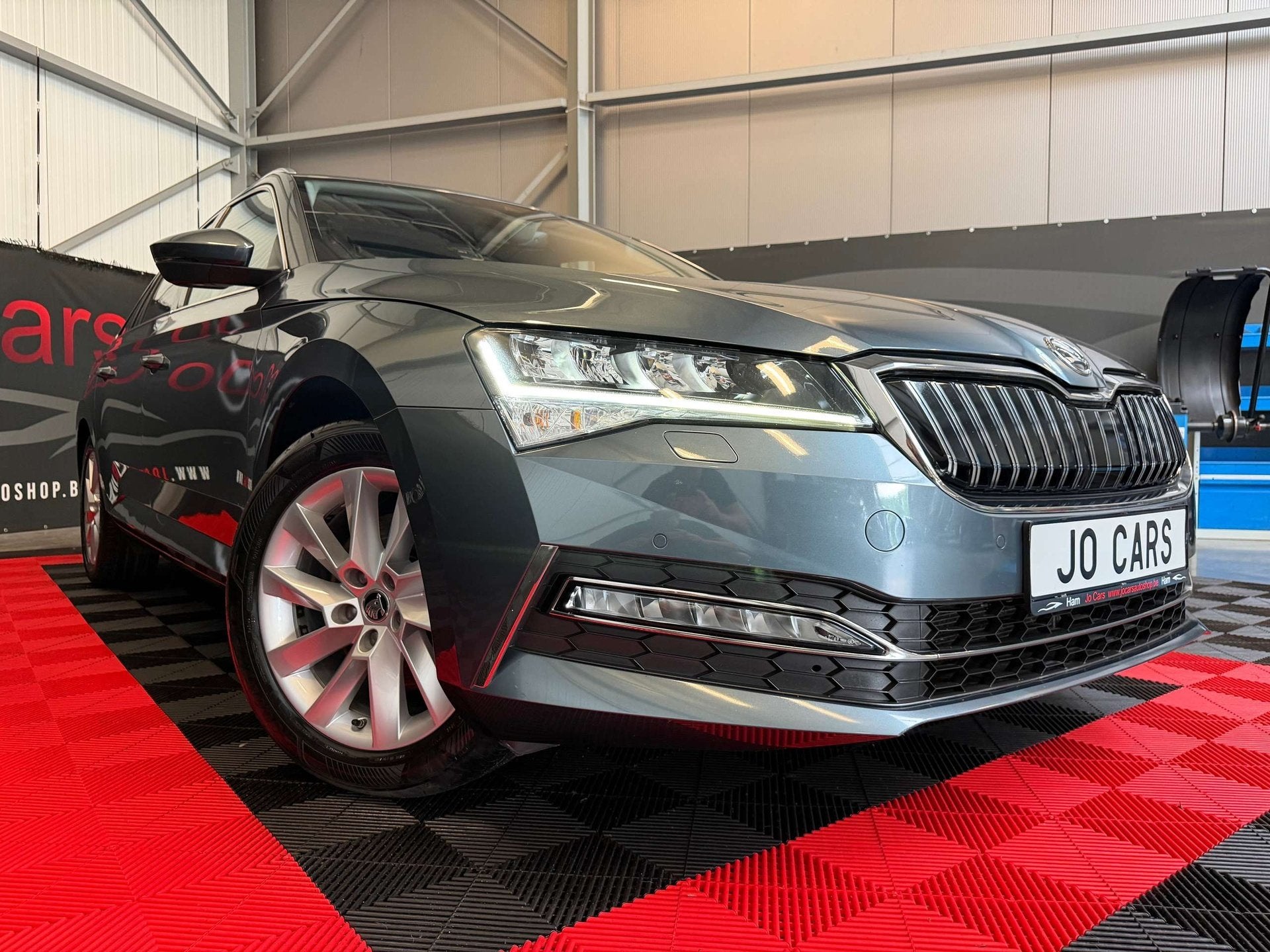Skoda Superb Combi PHEV 1.4 TSI/Leder/Led/Ambi/Camera/Zv/Sv/, 1395 cm³, Achat, Euro 6, Entreprise
