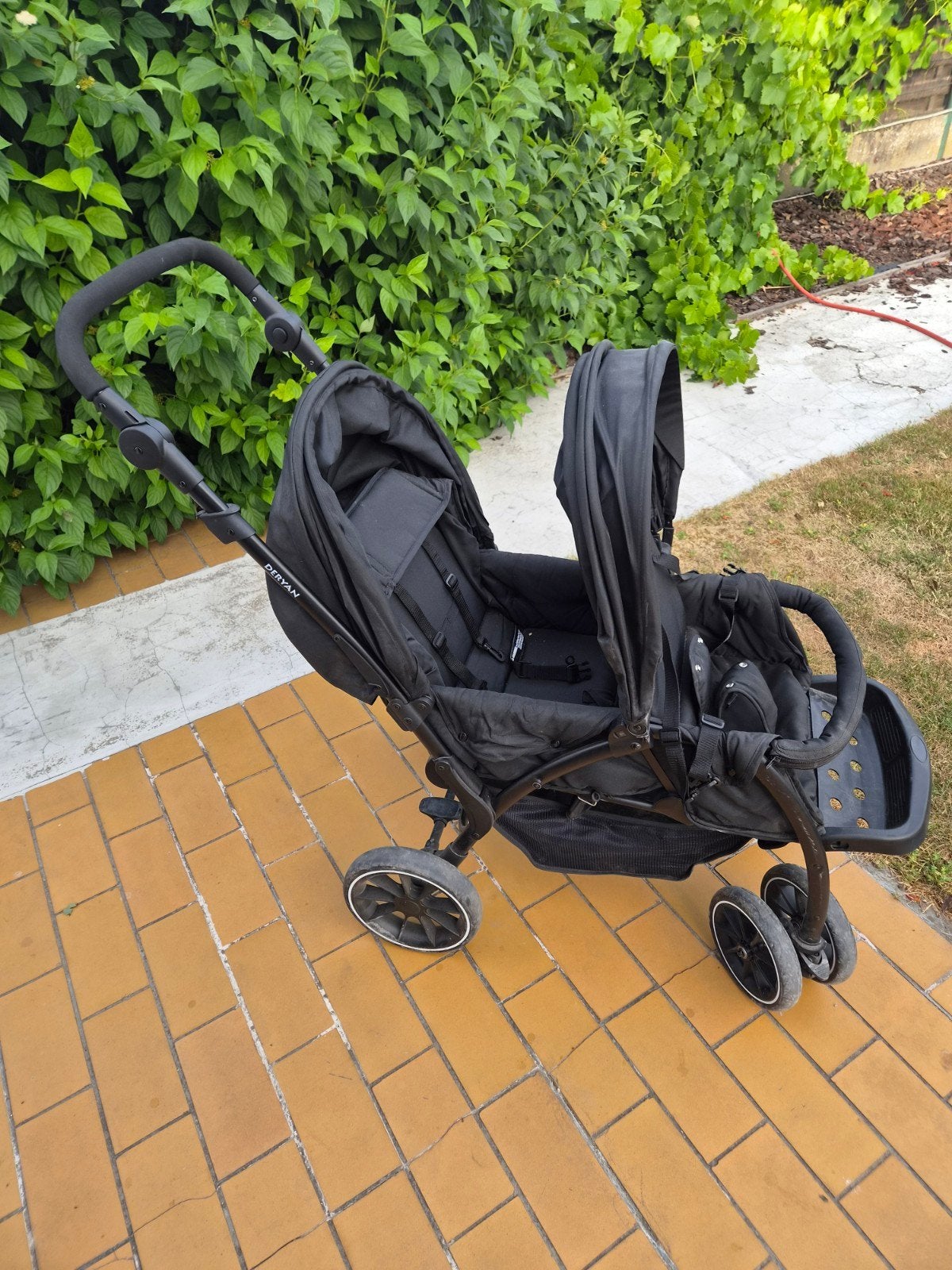Deryan dubbele buggy amper gebruikt, Enlèvement