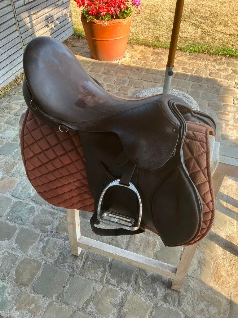 Rijzadel met riemen en beugels + 3 singels, Dieren en Toebehoren, Ophalen, Gebruikt, Bruin, Overige merken