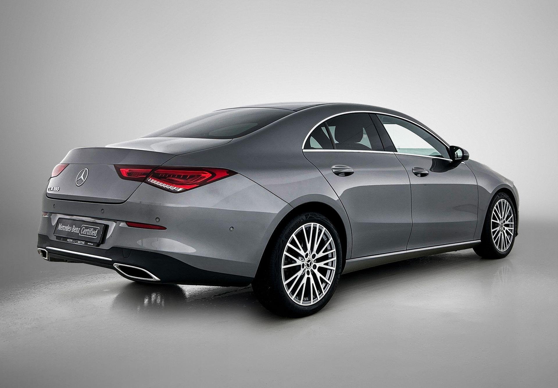 Mercedes-Benz CLA-klasse 180 Coupé Luxury Line | Smartphone, Auto's, Stof, Gebruikt, Zwart, 4 cilinders