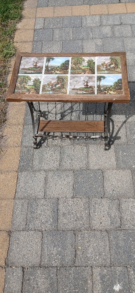 vintage bijzettafel (doe een bodje ), Huis en Inrichting, Ophalen