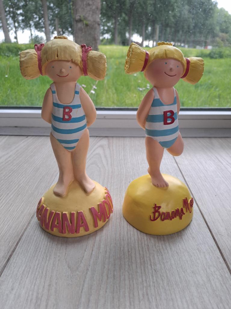 2 beeldjes van Banana Moon, Enlèvement ou Envoi