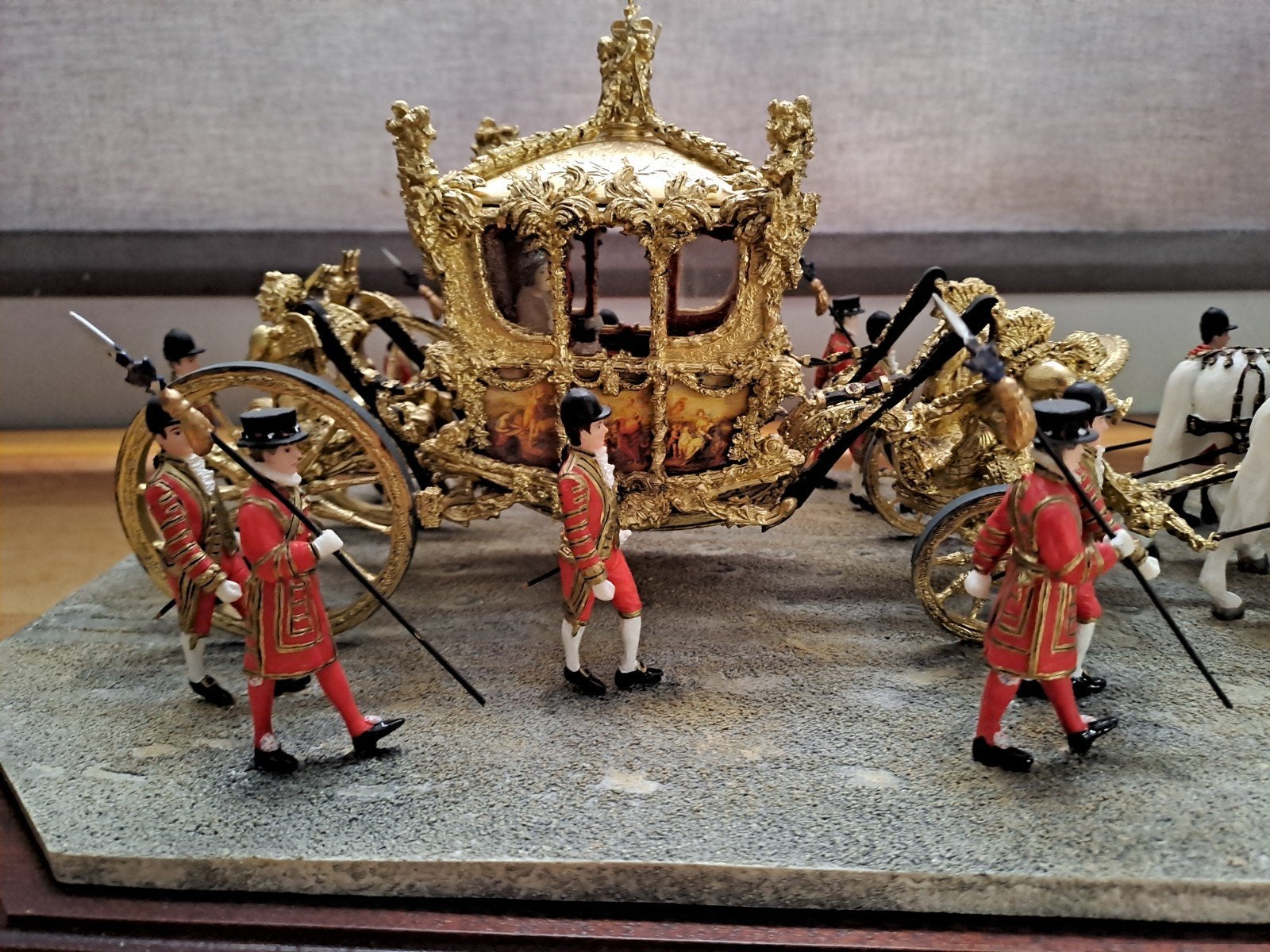 Border Fine arts beeld gouden koets van Queen elizabeth, Collections, Maisons royales & Noblesse, Enlèvement