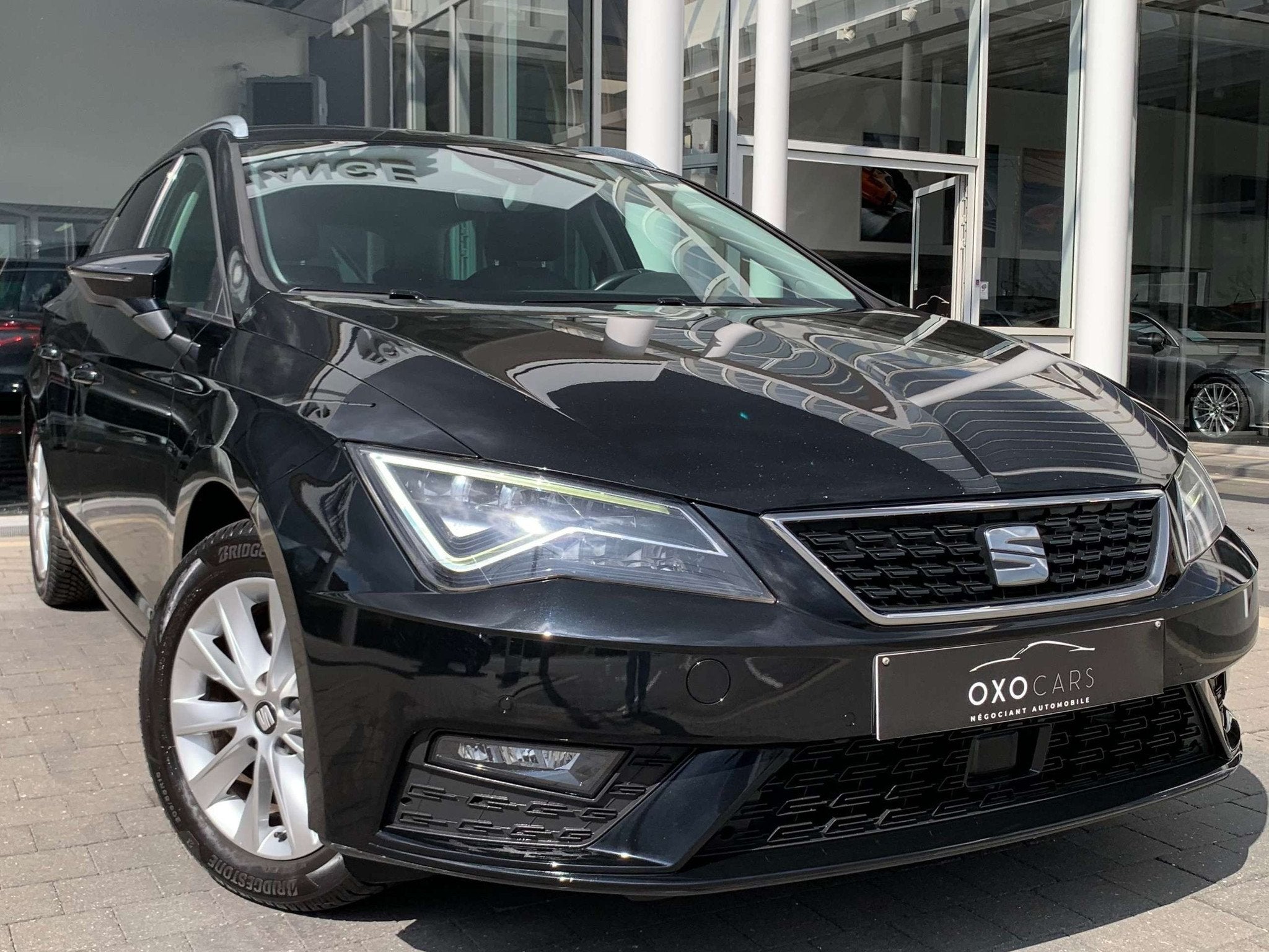 SEAT Leon ST 1.6 TDi 115CV / VIRTUAL COCKPIT / XENON / GPS /, Achat, Entreprise, 5 portes, Tissu