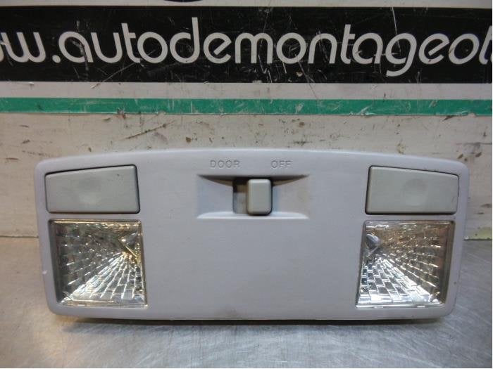 Eclairage intérieur avant d'un Mazda 3 (3 03-), -, Mazda, Utilisé, -