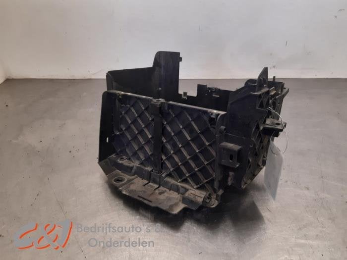 Boîtier de batterie d'un Renault Trafic, Renault, -, 3 mois de garantie, Utilisé