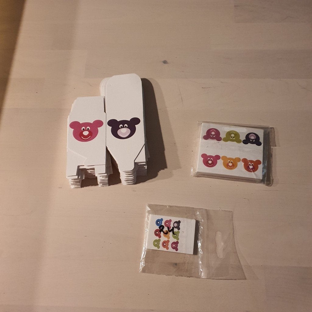 Beertjes kubusdoosjes + naamkaartjes & labels – 54 stuks, Kinderen en Baby's, Ophalen of Verzenden, Nieuw, Kraamcadeau