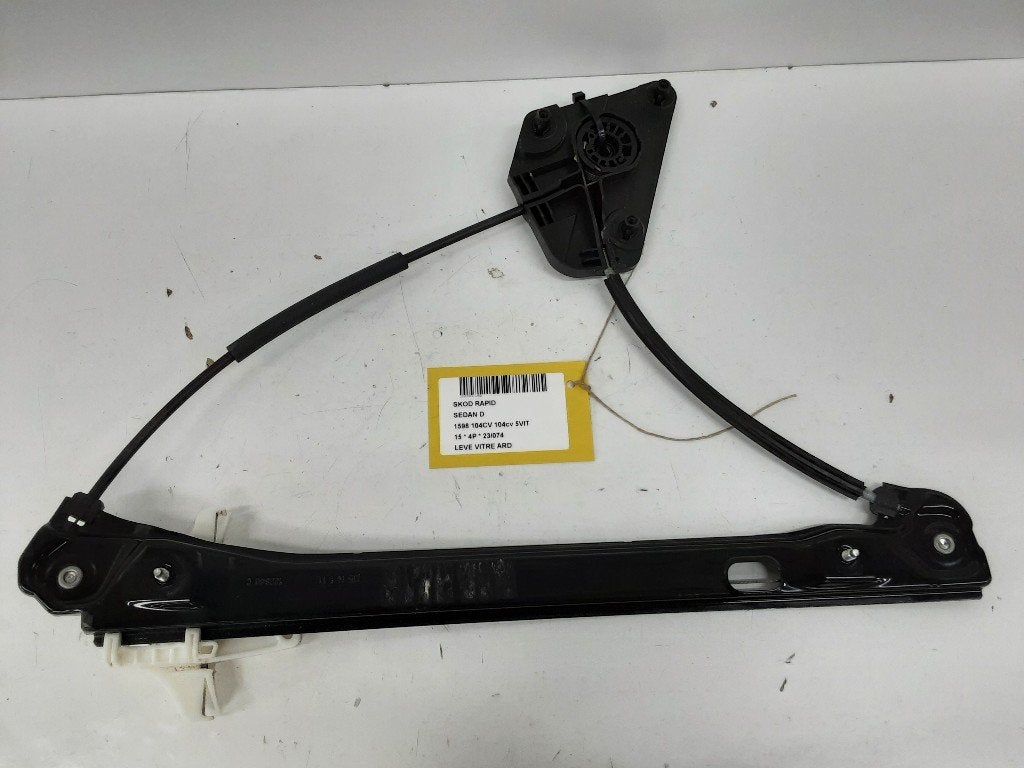 MECANISME VITRE ARRIÈRE DROIT Skoda Rapid (01-2012/03-2022), Autos : Pièces & Accessoires, Utilisé, Info@skoda-auto.de, Skoda