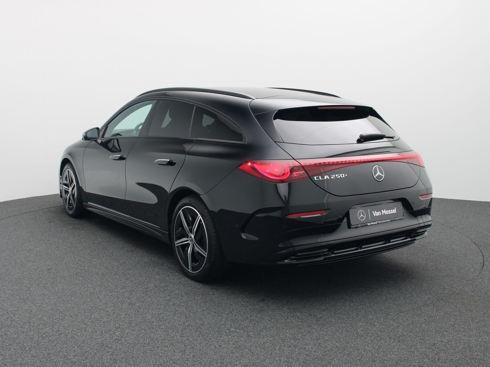 Mercedes-Benz CLA 250+ Shooting Brake AMG Line + MULTIBEAM +, Auto's, Achterwielaandrijving, Gebruikt, Zwart, 5 deurs