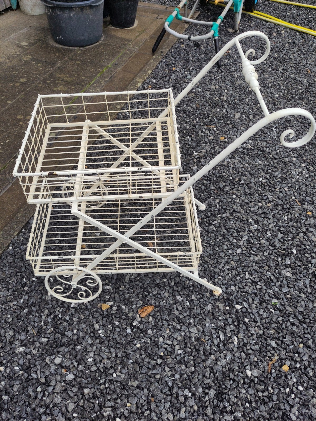 desserte de jardin à roulettes en métal, Enlèvement