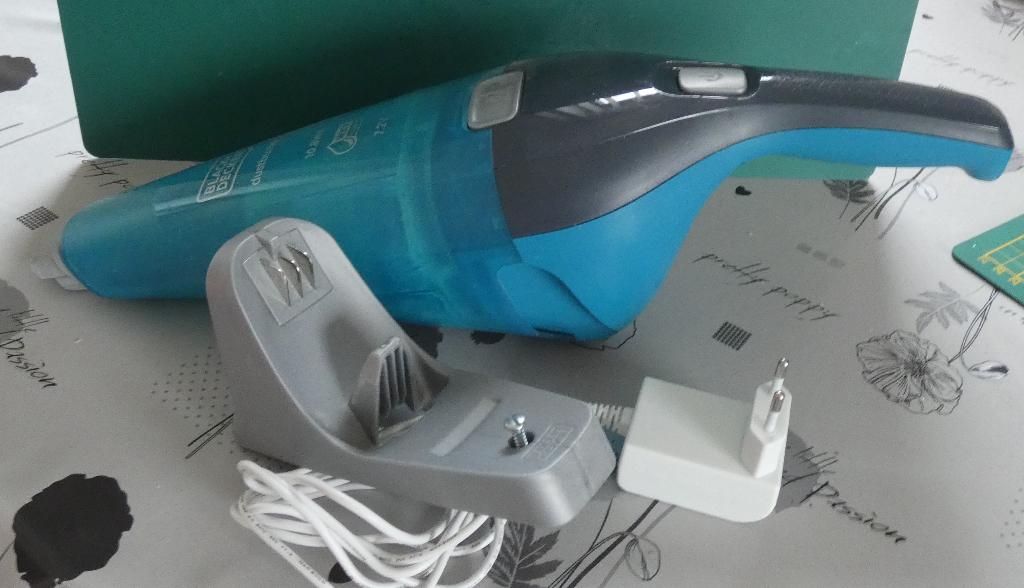 Black + Decker dustbuster, Elektronische apparatuur, Ophalen, Gebruikt, Overige typen, Minder dan 1200 watt