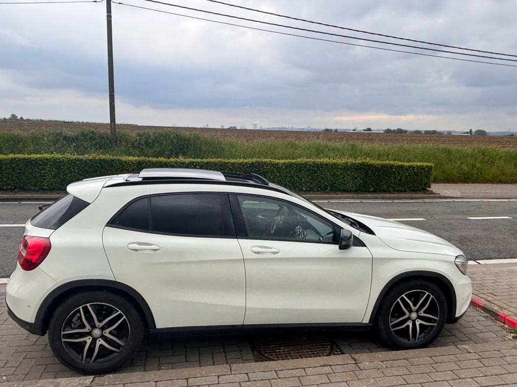 Mercedes GLA 220 Matic, Autos, Mercedes-Benz, Cuir, Achat, Entreprise, Toit panoramique