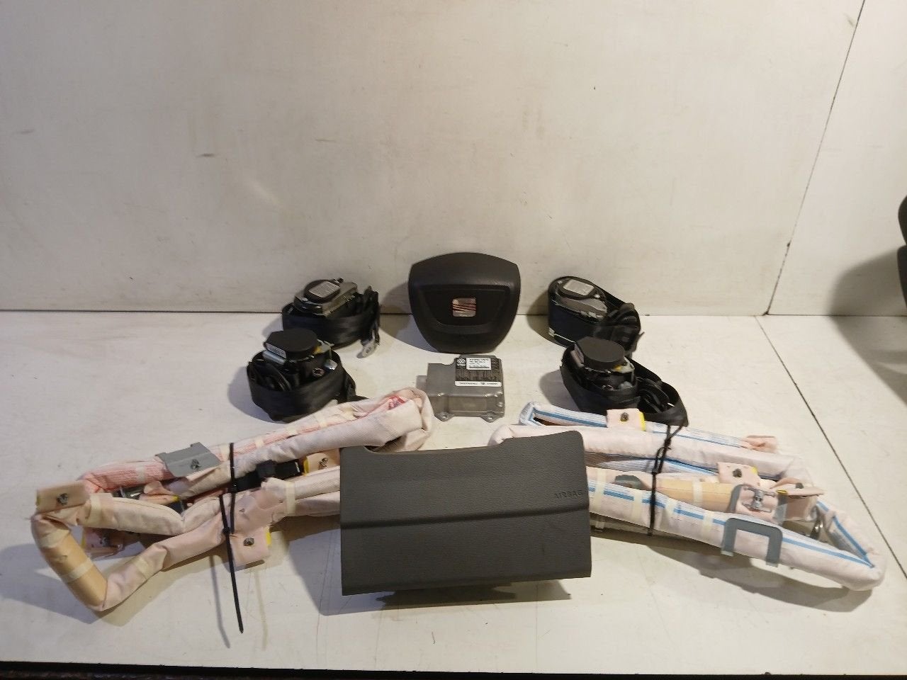 Airbag set Seat Alhambra, Onderdelen@venauto.nl, Van der Ven Autorecycling B.V., Gebruikt, Ettenseweg 76, 4706 PB Roosendaal, The Netherlands