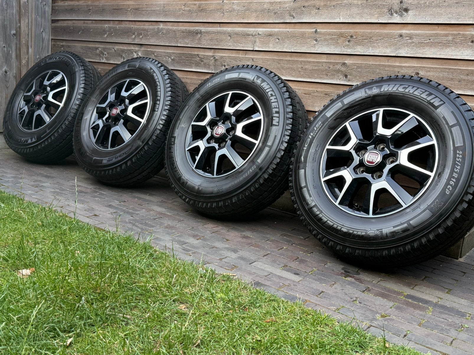 Fiat Ducato d'origine Jantes 16 pouces pour camping-car, Autos : Pièces & Accessoires, Pneus & Jantes, Pneus et Jantes, Pneus été