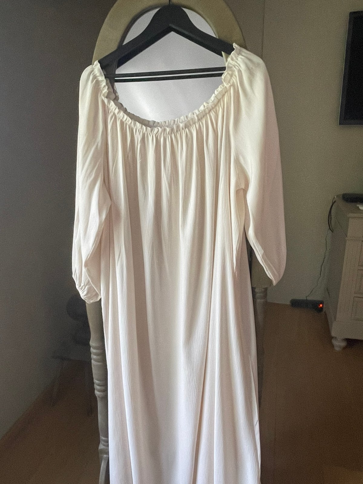 Beige kleed van Shein. 2XL, Ophalen of Verzenden, Nieuw, Beige, Jurk