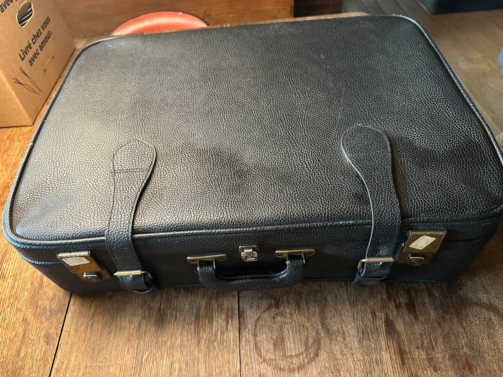 Vintage lederen koffer, Bijoux, Sacs & Beauté, Enlèvement, 60 à 70 cm, Clé, Utilisé