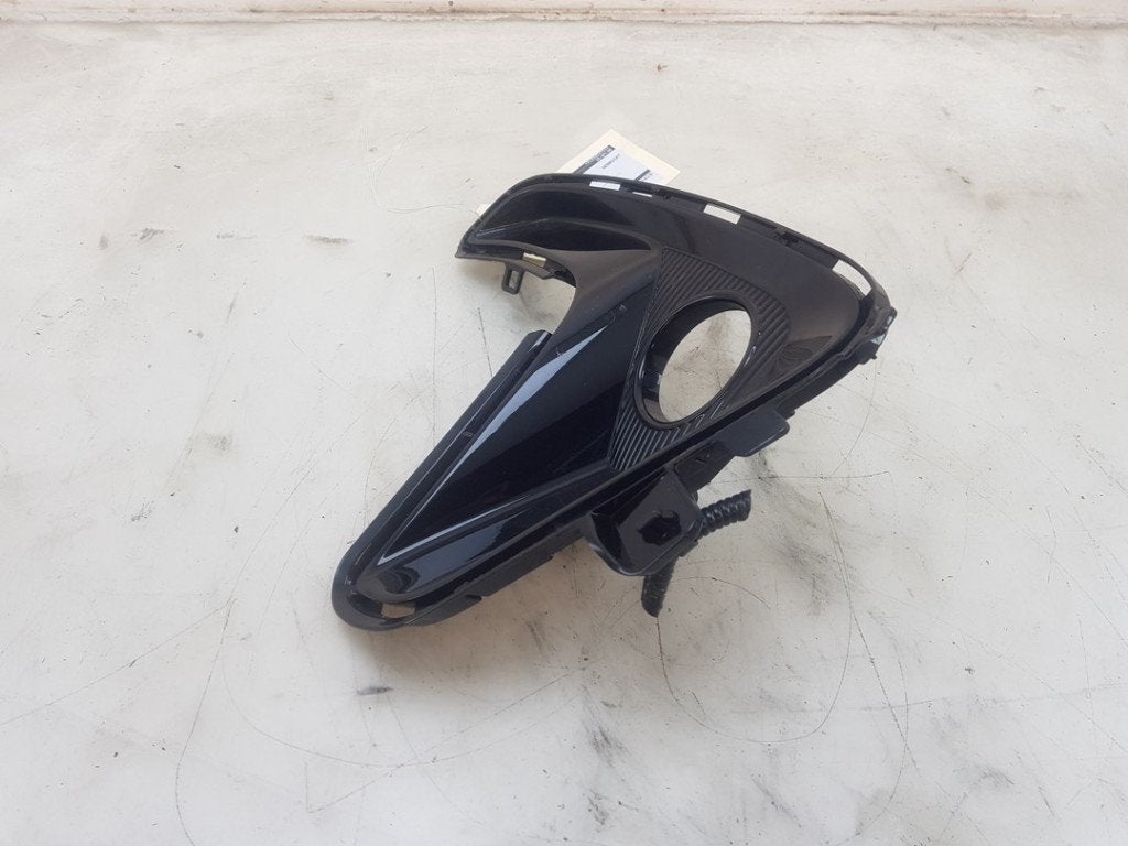 GRILLE DE PARE-CHOCS Toyota Yaris IV (P21 / PA1 / PH1), Utilisé, Toyota