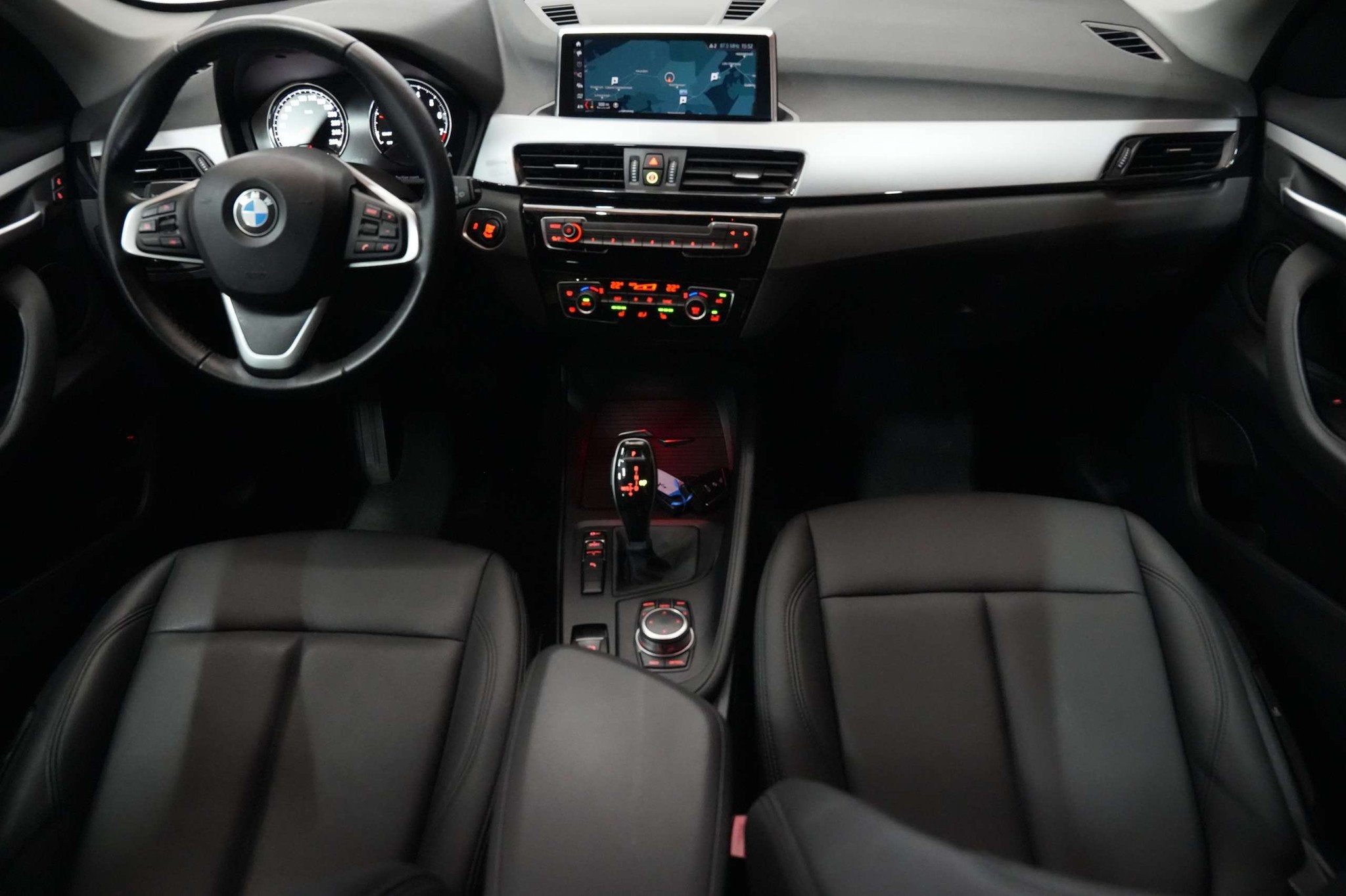 BMW X1 1.5iA sDrive18 Automaat Benzine Garantie EURO 6d, Autos, BMW, Achat, Euro 6, Entreprise, Carnet d'entretien
