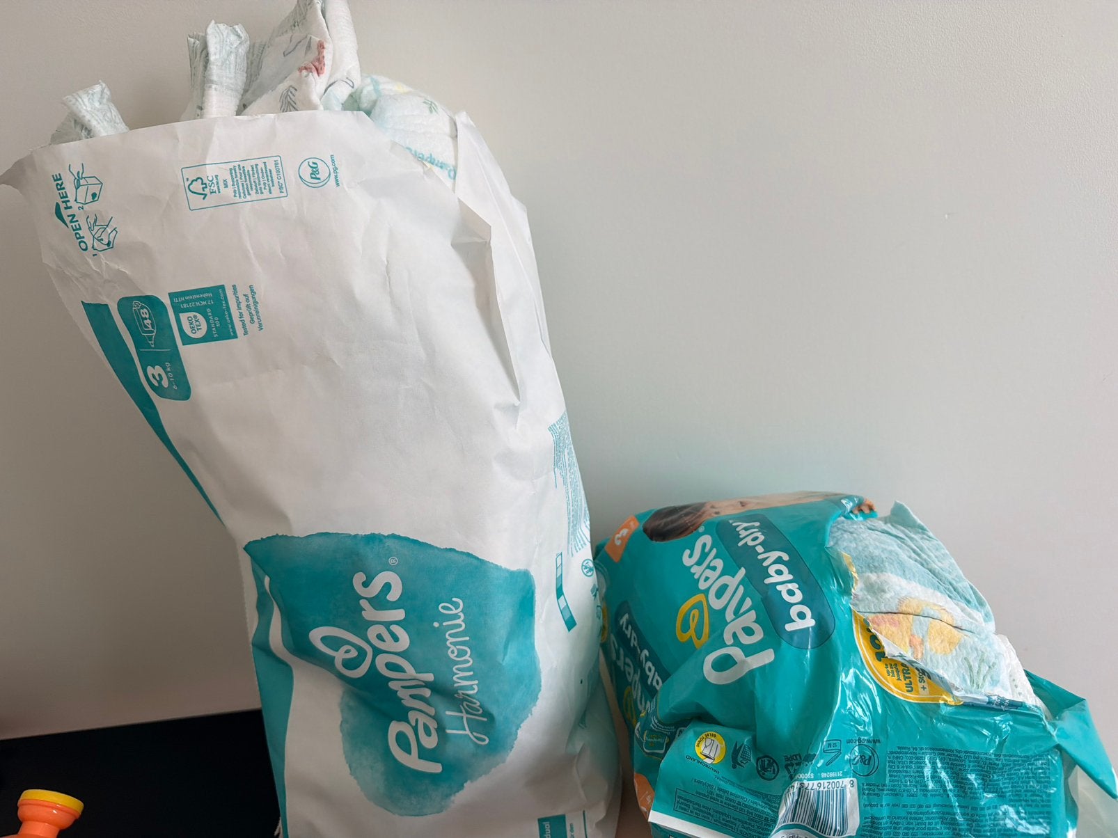 53 pampers taille 3, Enfants & Bébés, Vêtements de bébé | Autre, Enlèvement, Neuf