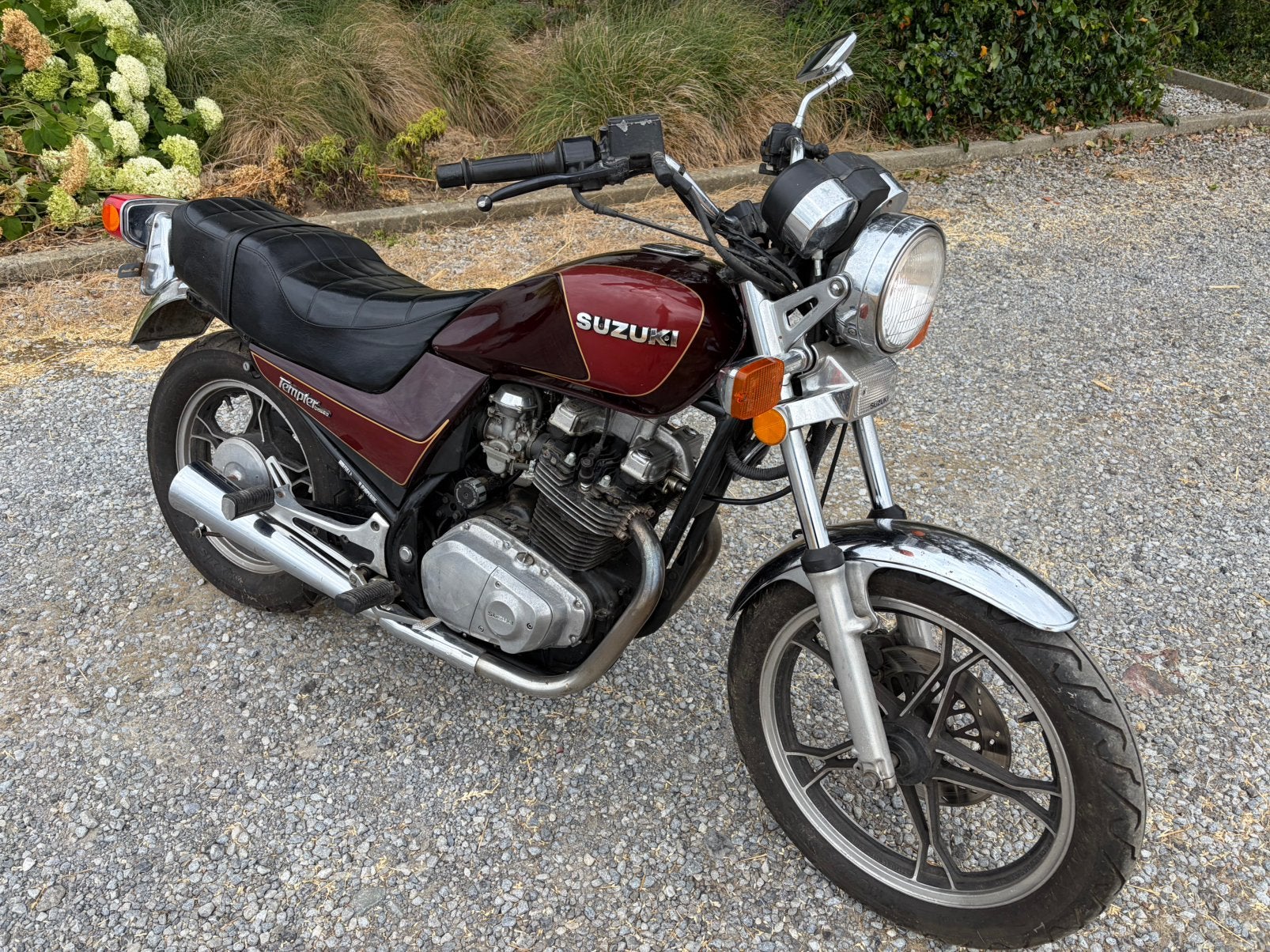 2 Suzuki Gr650 tempter de 1983, 2 cylindres