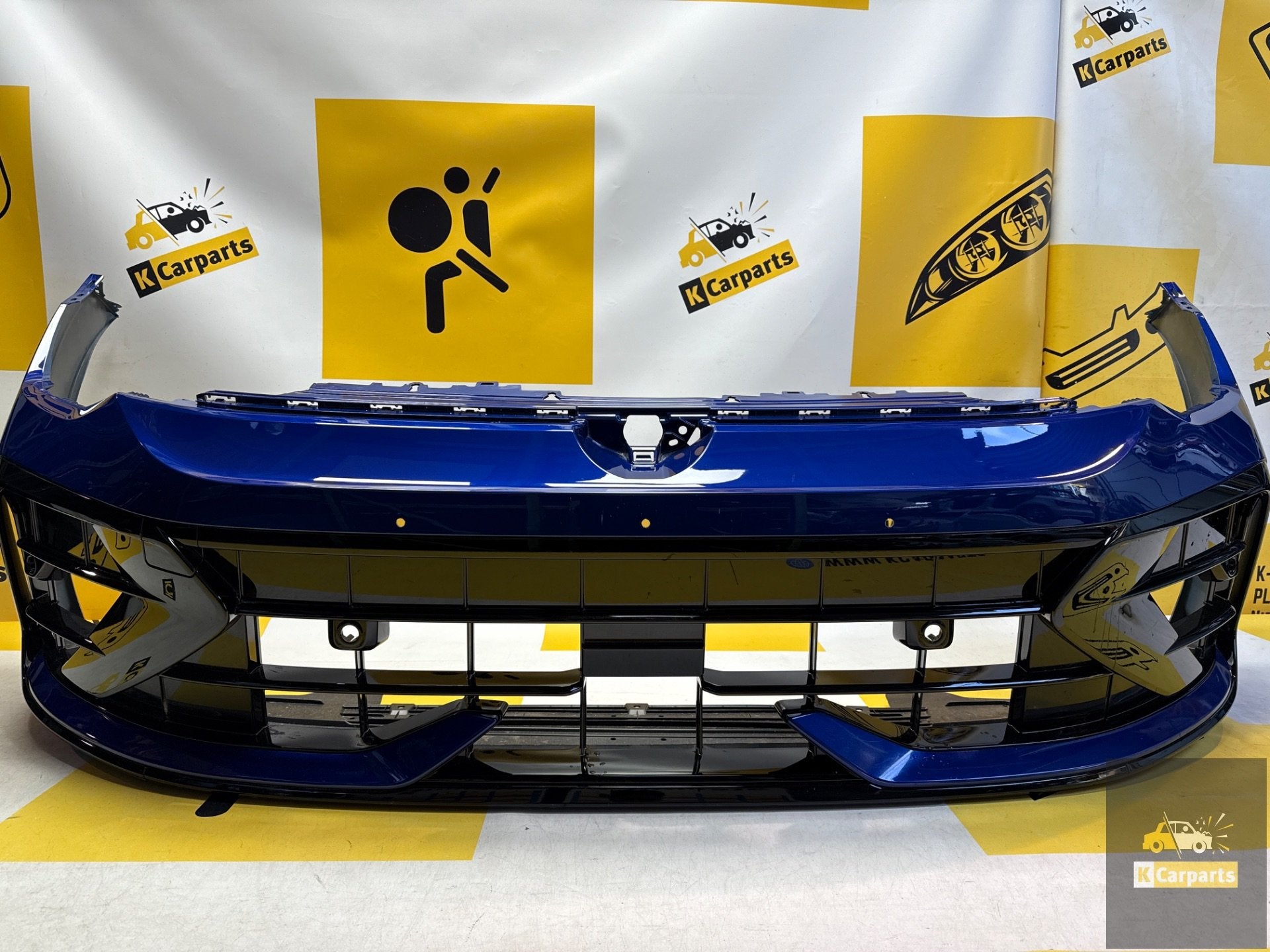 Volkswagen Golf 8R R20 8.5 FaceliftVoorbumper5H0807221QLD5k, Info@fabrikant.eu, Bumper, Fabrikant BV, Gebruikt