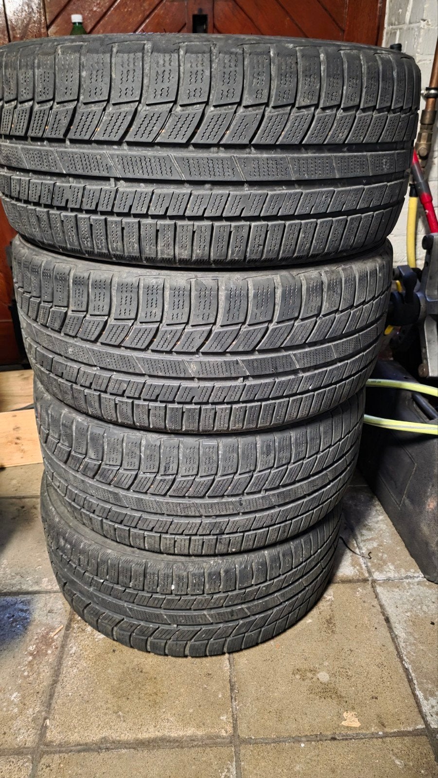 4 pneus Toyo Snowprox 235/35 R19 91W, Enlèvement, Pneu(s)
