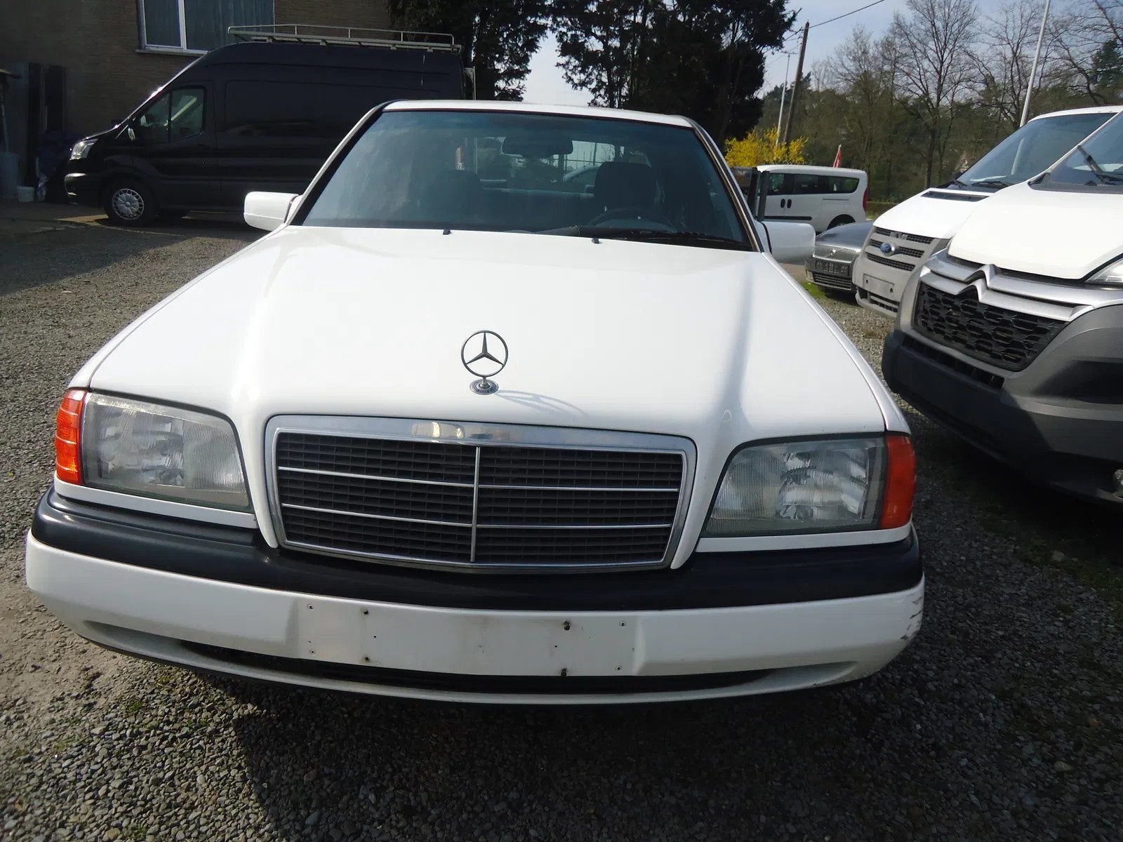 Mercedes-Benz 100-serie 180 oldtimer,1800 benzine ,c, 194 dk, Autos, Oldtimers & Ancêtres, Verrouillage central, Achat, Entreprise